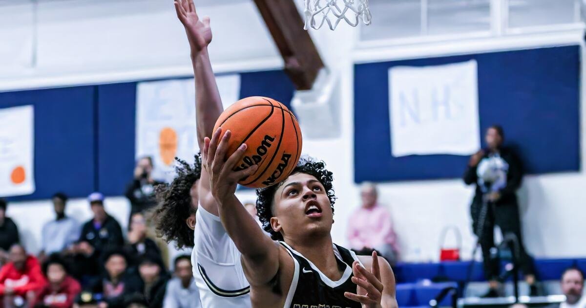 La Mirada Secures Exciting Victory Against St. John Bosco in Open Division Basketball Match