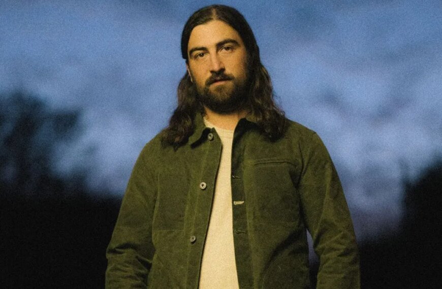 Noah Kahan Shares Exciting News About His 2026 Tour, "The Great Divide"