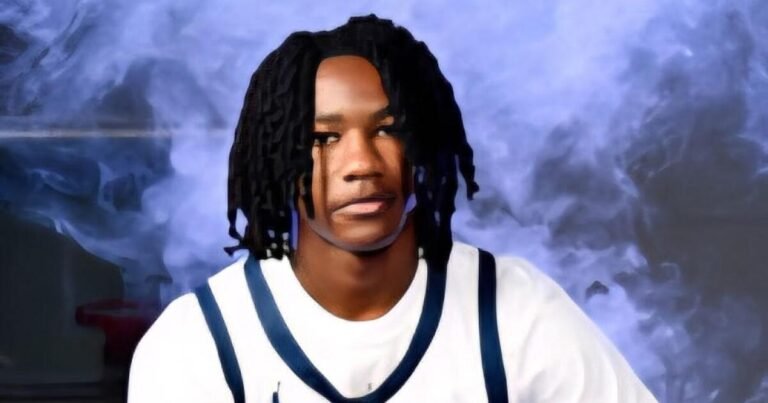 St. Bernard Celebrates Victory in the Del Rey League Boys' Basketball Championship