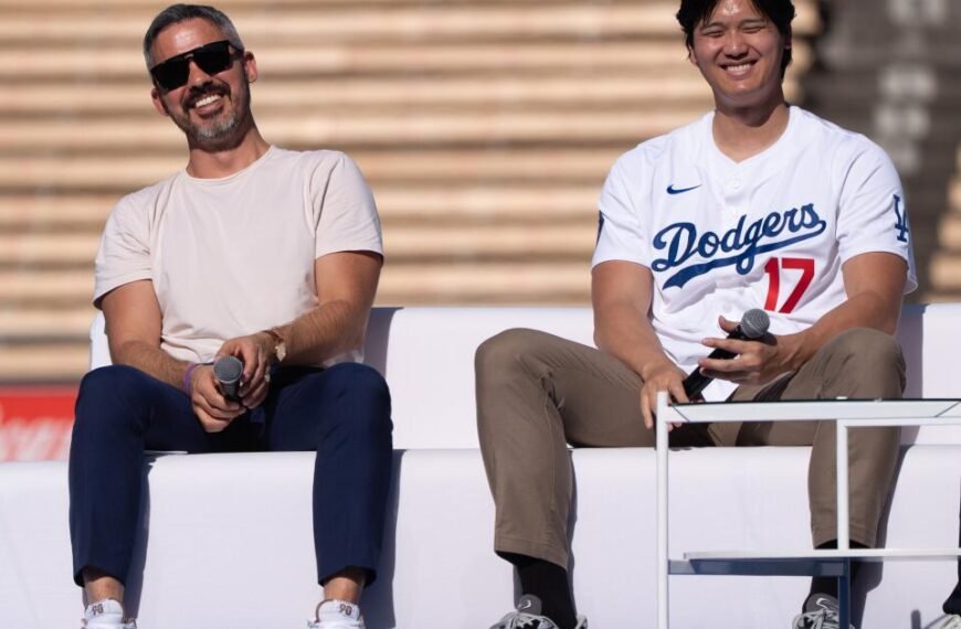 Stephen Nelson: A Meaningful Connection to Dodgers Fans and His Perspective on Memories