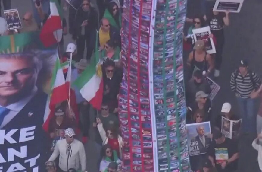 Thousands Gather in Downtown LA to Support Change in Iran’s Government
