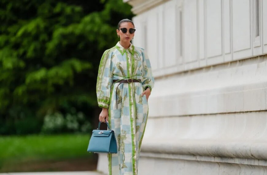 17 Beautiful Spring Dresses to Bring a Touch of Santorini to Your Wardrobe