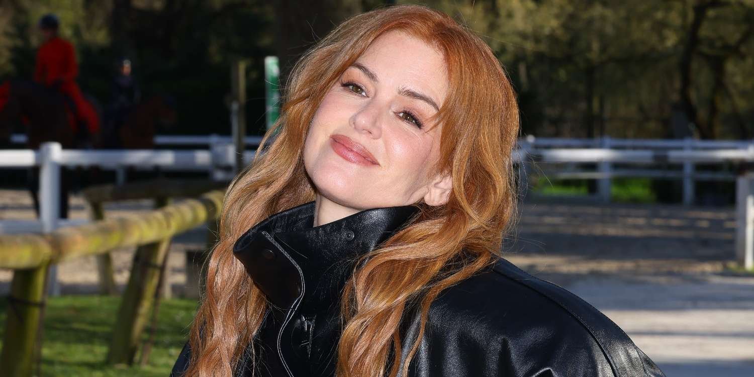 Isla Fisher Steals the Spotlight at Paris Fashion Week in a Bold Look Without Pants