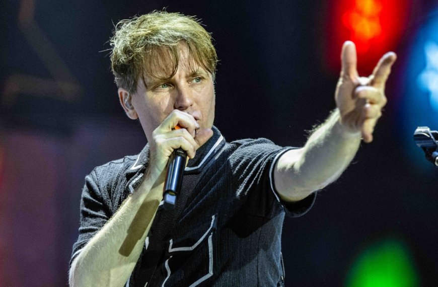 Franz Ferdinand Shares Exciting News About Their Upcoming North American Tour