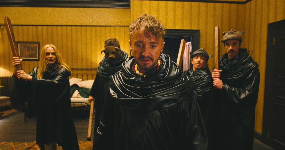 They Will Kill You Heather Graham 2614 Us Weekly Cover Story