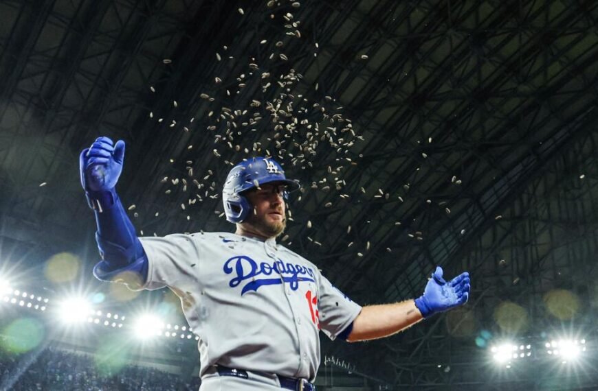 A Closer Look at NL West Third Basemen and Shortstops in the Dodgers Dugout