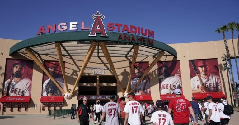 A Look at the Challenge to the Angels' Los Angeles Name in Anaheim and Sacramento
