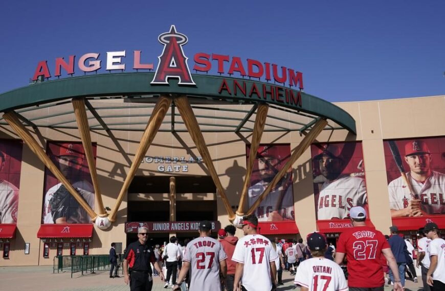 A Look at the Challenge to the Angels' Los Angeles Name in Anaheim and Sacramento