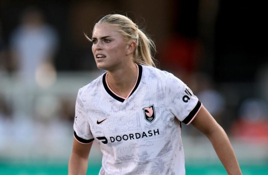 Angel City Starts Season Strong with 3-0 Win Over Houston