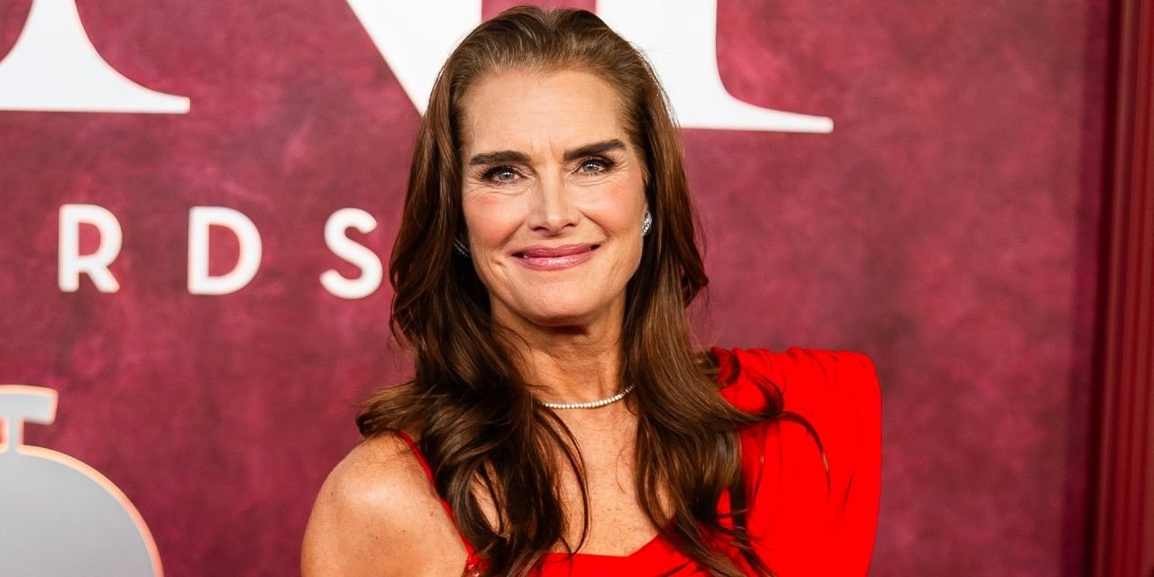 Brooke Shields Shares Memories of a Romantic Ski Trip with JFK Jr. and His Great Kissing Skills