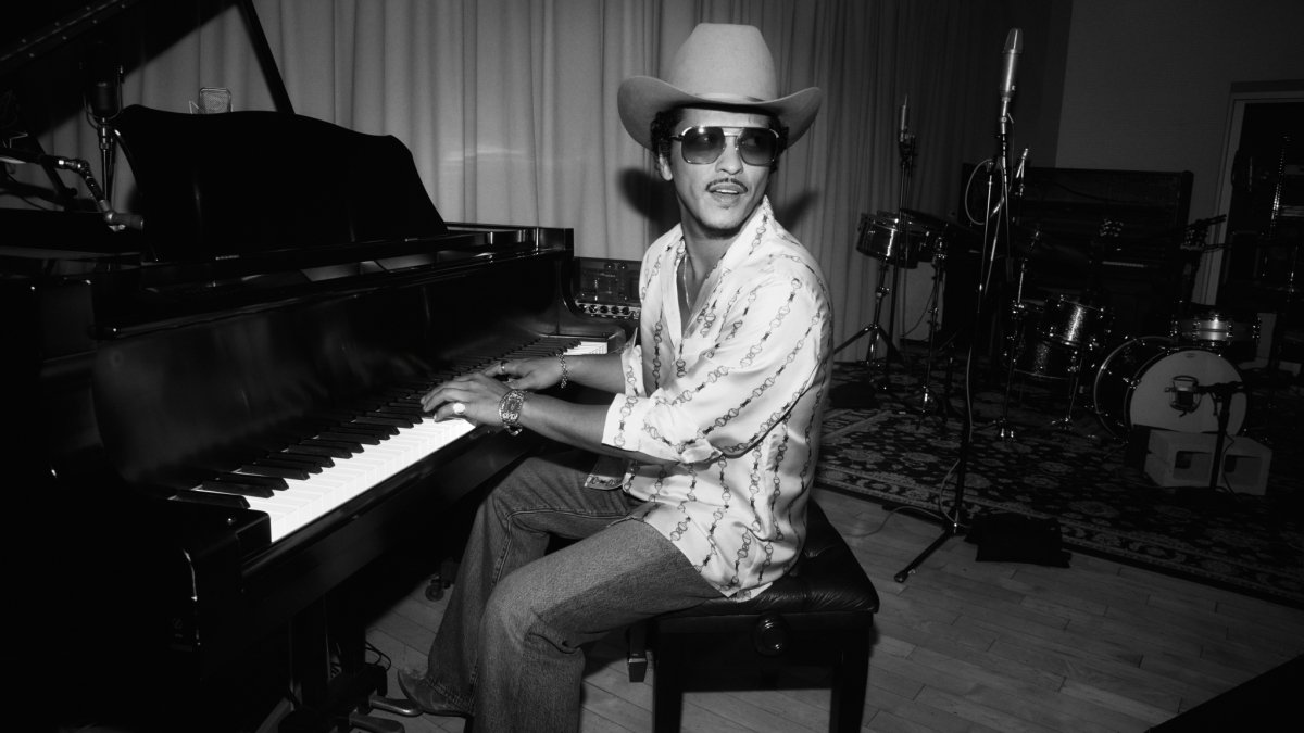 Bruno Mars Expands “The Romantic Tour” with New Dates, Now Including Mexico City