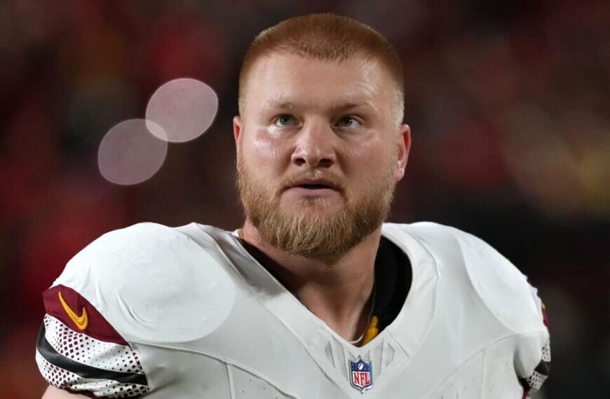 Chargers Strengthen Offensive Line by Signing Center Tyler Biadasz for Justin Herbert's Safety