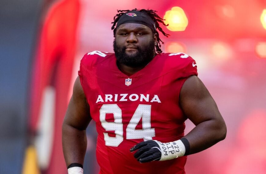 Chargers Welcome Dalvin Tomlinson: A One-Year Deal with the Former Cardinals Star