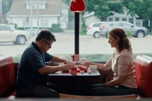 Chili Finger Review: Judy Greer, John Goodman, and Bryan Cranston Serve Up a Delightful Coen Brothers-Style Comedy at SXSW