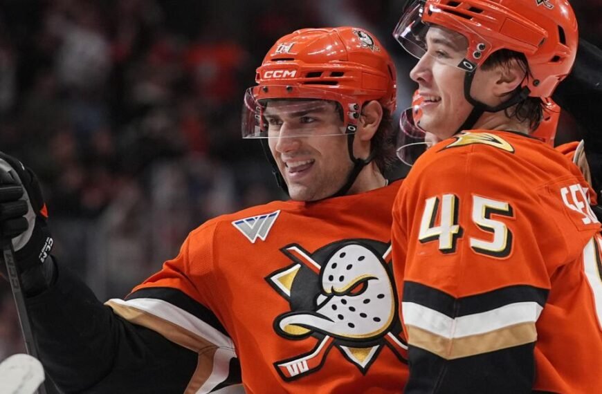 Cutter Gauthier Shines with Two Goals in Ducks' Win Over Islanders