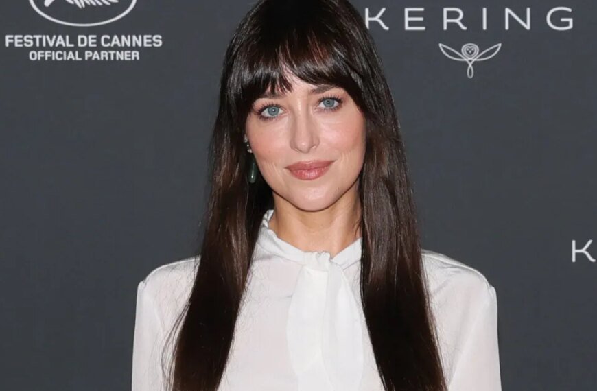 Dakota Johnson's Nike Sneakers Are Selling Fast on Amazon – Get Yours Before They're Gone!