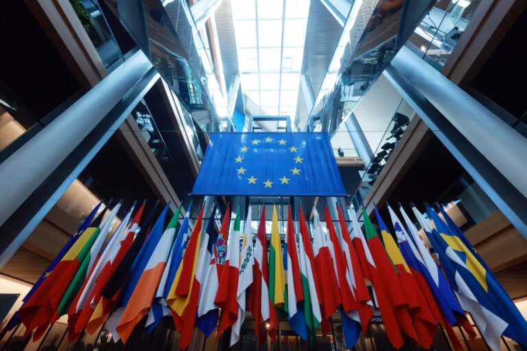 European Parliament's GenAI Resolution Gains Support from Creators, Faces Opposition from Regional Tech Groups