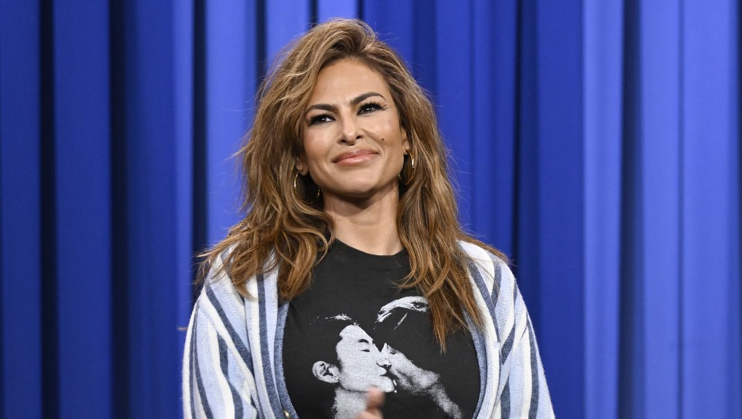 Eva Mendes Dons $15 Opaque Leggings in a Stylish Y2K Throwback at Movie Premiere Date Night