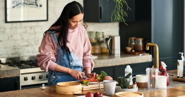 Feeling Bloated? How an At-Home Test Can Help You Identify Food Sensitivities