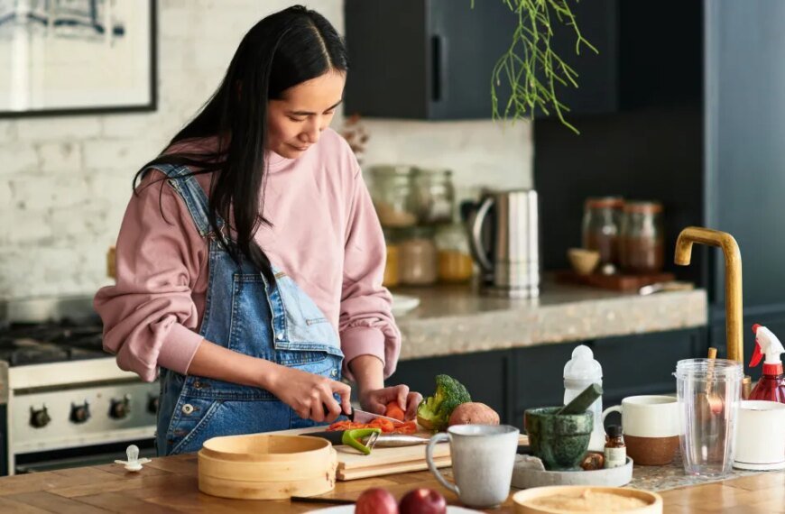 Feeling Bloated? How an At-Home Test Can Help You Identify Food Sensitivities