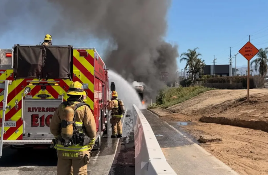 Fire Breaks Out in Riverside Trash Truck