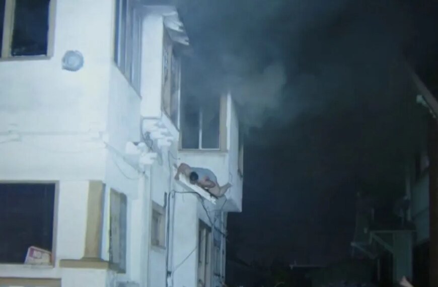 Firefighters Help Woman Who Climbed onto Roof to Escape South LA Blaze