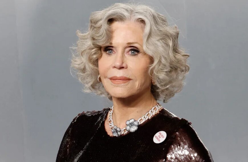Forget Ballet Flats: Jane Fonda Shows Why This Stylish Shoe Is Set to Trend in Spring 2026