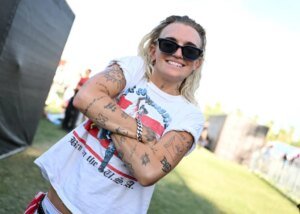 G Flip and Vanessa Amorosi Team Up for 'Absolutely Everybody' at Melbourne Arena Concert