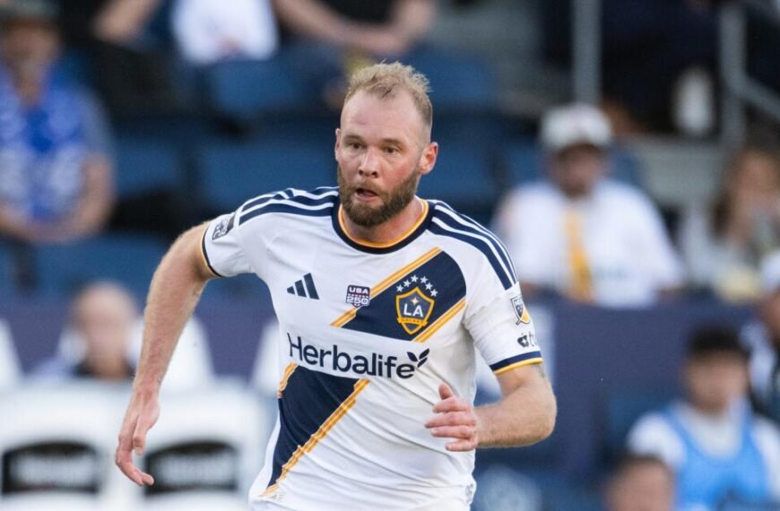 Galaxy Misses Early Opportunity After Portland’s Red Card in Draw