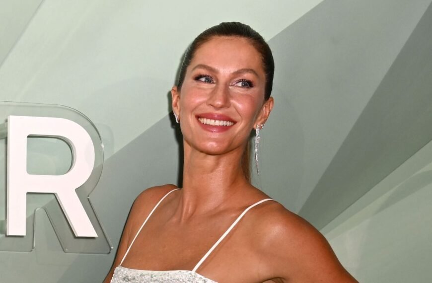 Gisele Bündchen Shows Off Her Gold Wedding Ring for the First Time Since Marrying Joaquim Valente