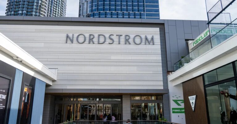 Great Finds from Nordstrom’s Latest Sales: Shop Tory Burch, Levi’s, and More