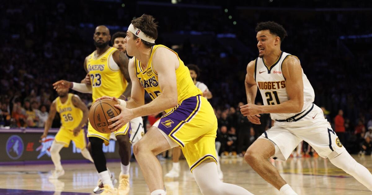 How Austin Reaves Handled a Missed Free Throw to Help the Lakers Win