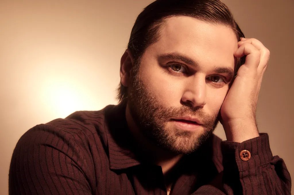 Jake Borelli Takes the Helm as Director on Grey’s Anatomy