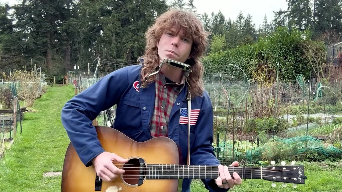 Jesse Welles Shares Exciting News About the 2026 Red Tour