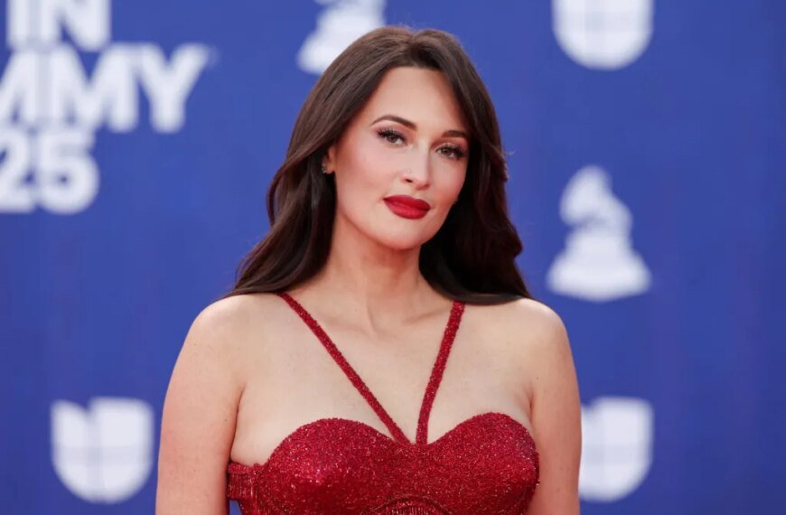 Kacey Musgraves Opens Up About Her Relationship with Miranda Lambert