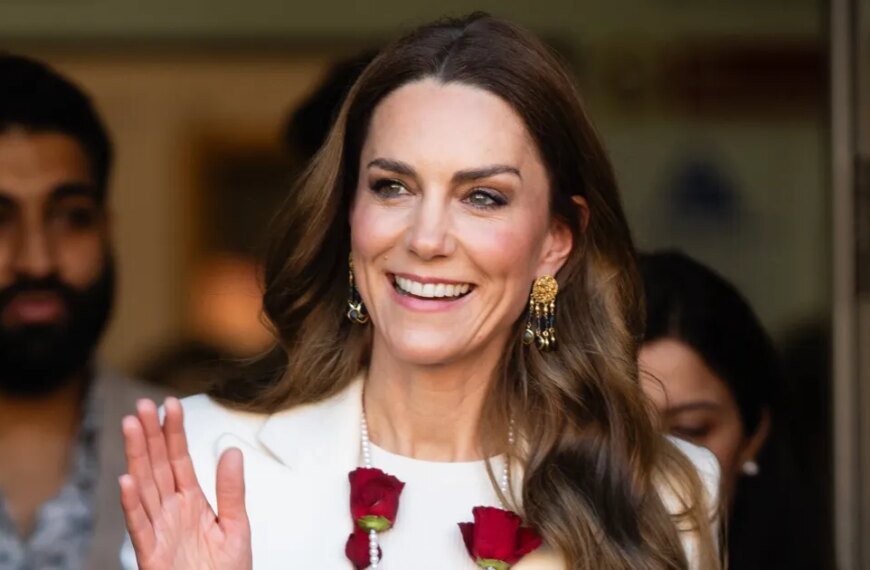 Kate Middleton's Hairstylist Shares Her Favorite Styling System for Gorgeous Blowouts — Now on Sale