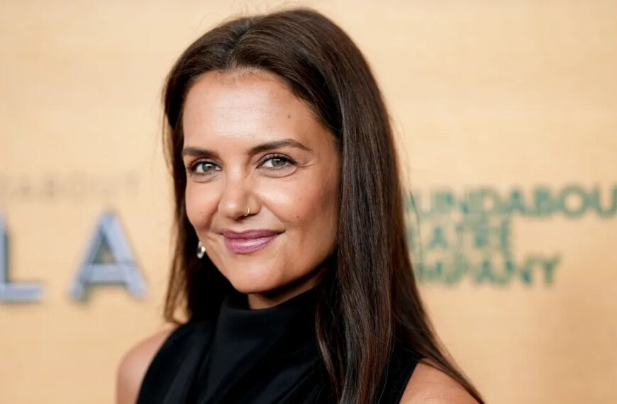 Katie Holmes' Favorite Canvas Tote is Now Just $32 on Amazon – Grab Yours Today!