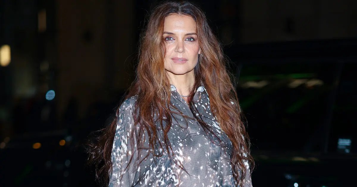 Katie Holmes Steps Out in Stylish and Comfortable Flats for Spring Available on Amazon