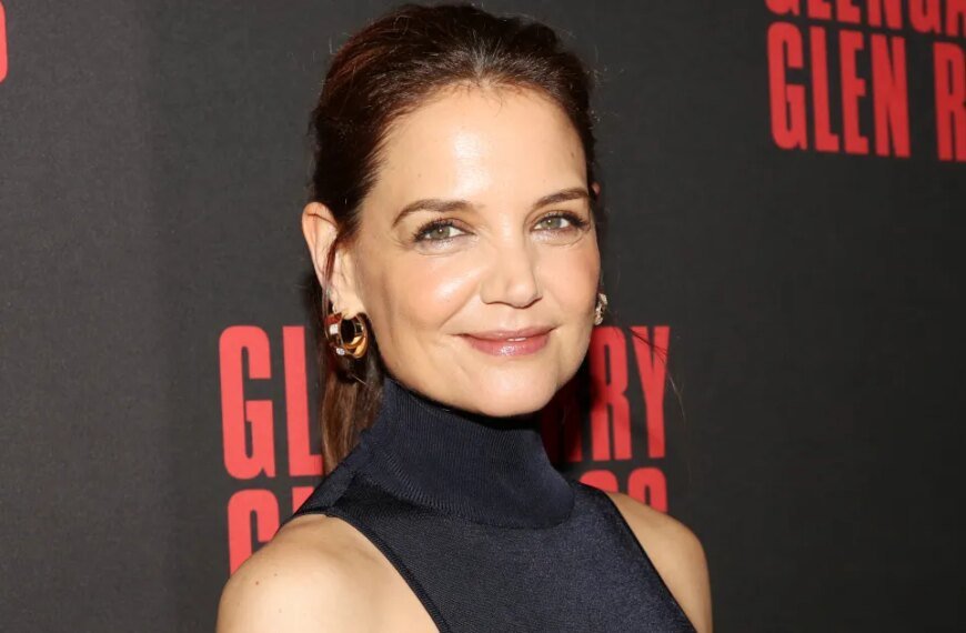 Katie Holmes’ Wide-Leg Jeans Look Great on Everyone — Get the Style for Just $37