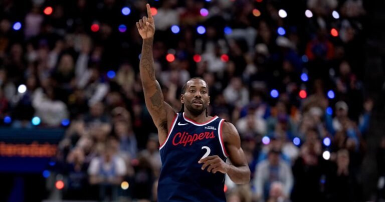 Kawhi Leonard's 29 Points Lead Clippers to a Win Over the Knicks, Bringing Them to Even Record