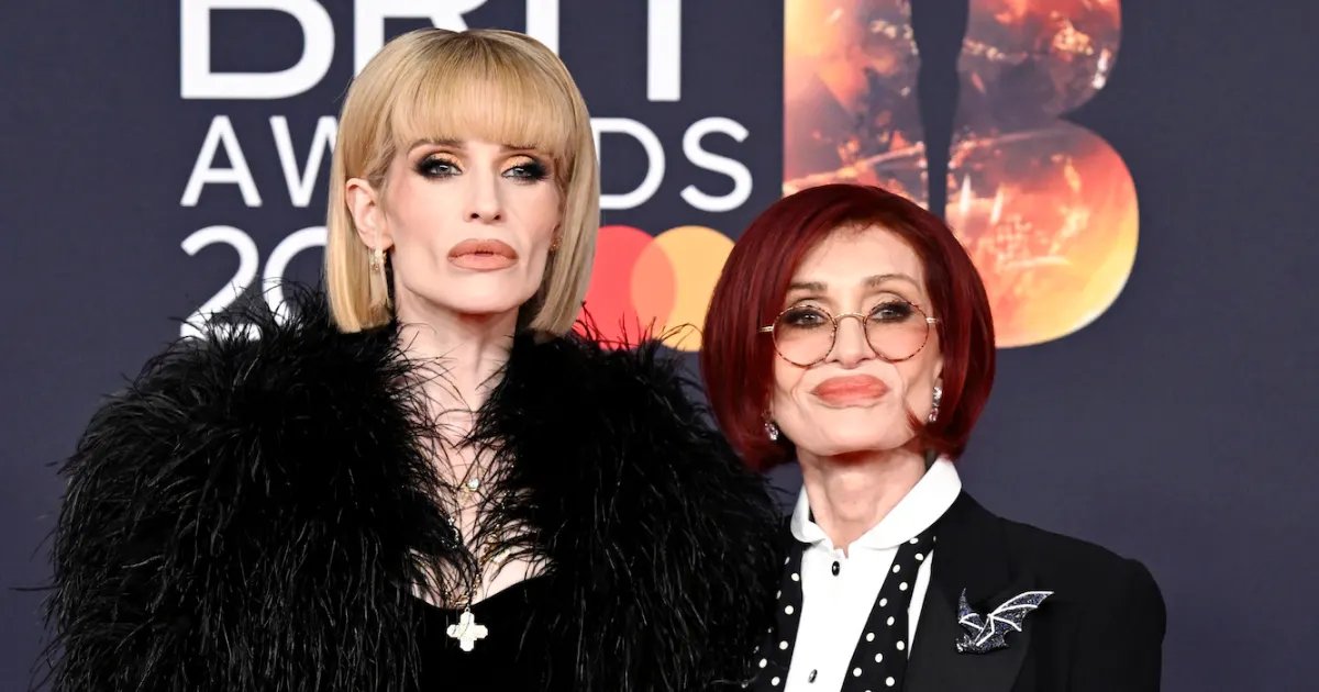 Kelly Osbourne Enjoys a Fun Girls’ Night Out with Mom Sharon at the 2026 Brit Awards