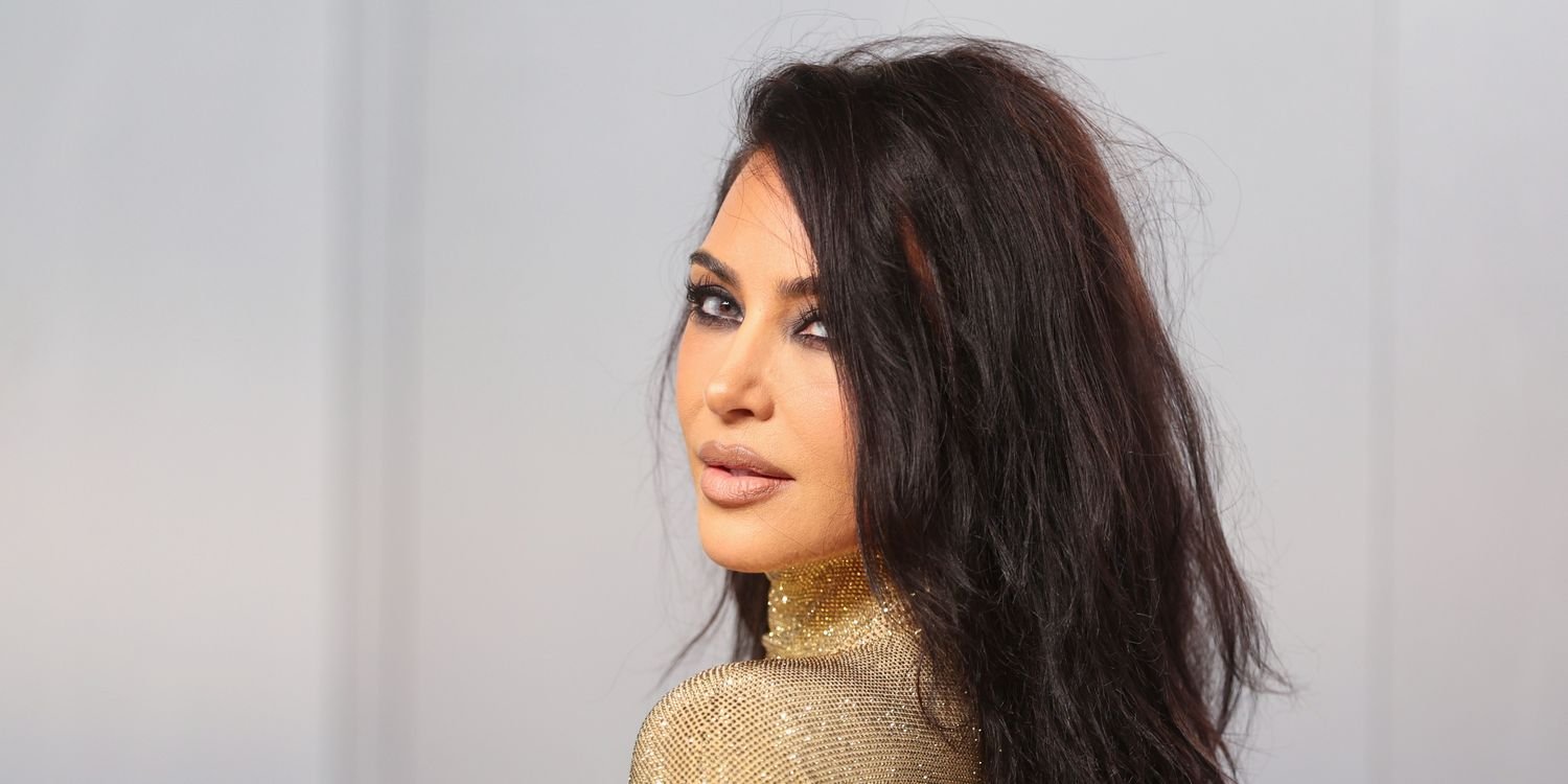 Kim Kardashian Shows Off a Stunning New Haircut at the Oscars 2026 After-Party in a Gorgeous Gold Gown