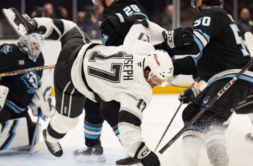 Kings Fight Back in the Third Period but Lose to Mammoth in Overtime