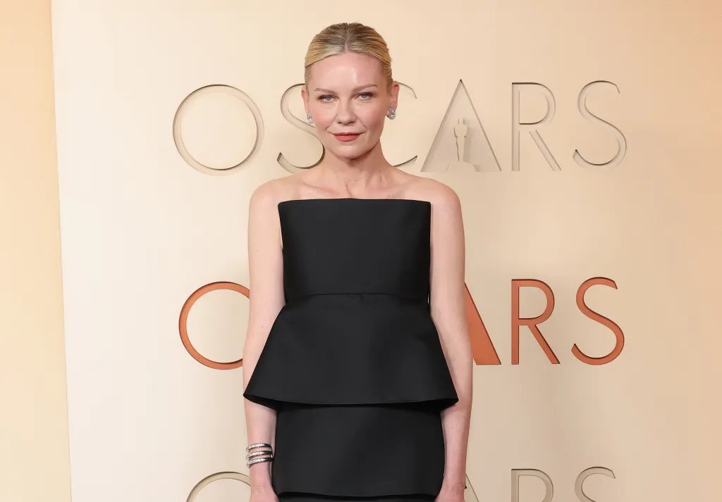 Kirsten Dunst to Star as Alex in the New Minecraft Movie Sequel from Warner Bros. and Legendary