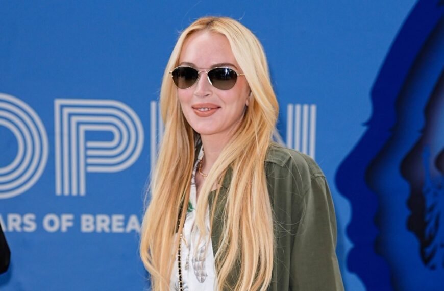 Lindsay Lohan Joins the Barn Jacket Trend and We Can't Get Enough