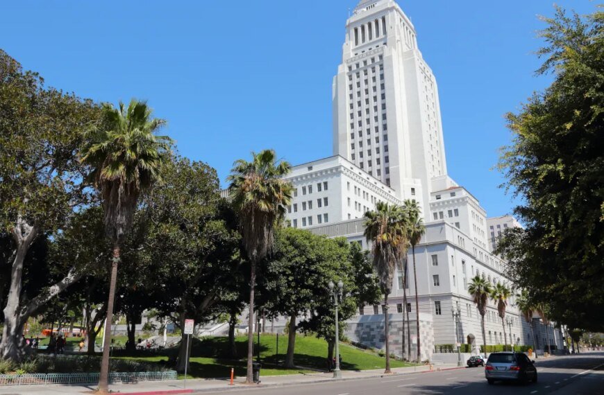 Los Angeles City Faces a Budget Shortfall of $200 Million
