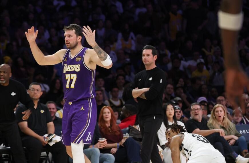 Luka Doncic to Sit Out One Game Due to Accumulated Technical Fouls on Monday