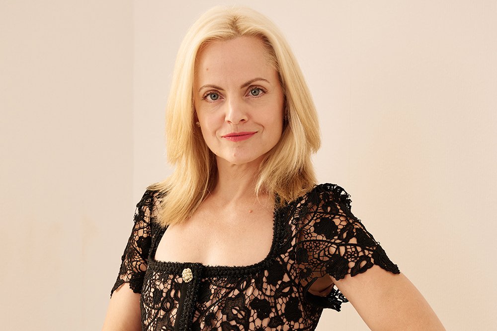 Mena Suvari Shares Why Her Vampire Role Is the Most Enjoyable Character She's Ever Played