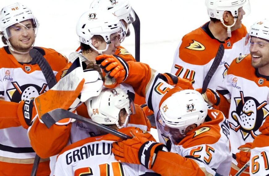 Mikael Granlund's Hat Trick Leads the Ducks to Victory Against the Flames