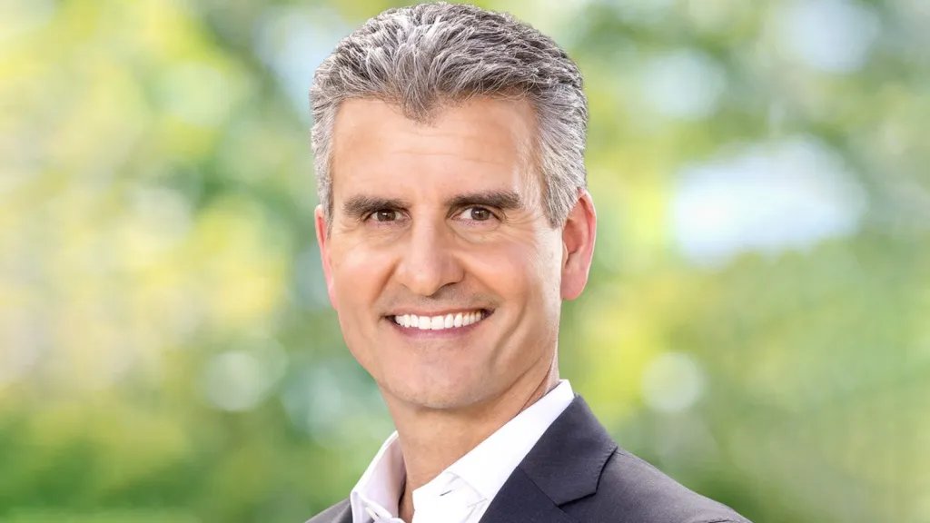 Navigating Challenges: Support for Disney CEO Josh D’Amaro Amid Wall Street Concerns